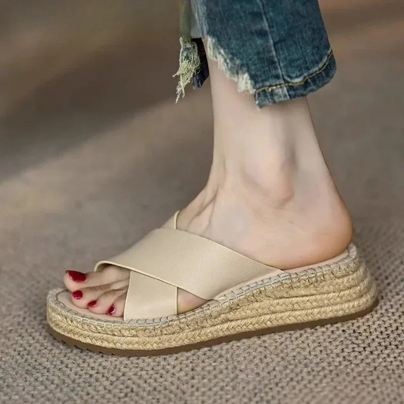 Kožené platformové sandály