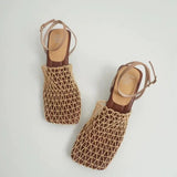 Kožené sandály na podpatku s mesh páskem